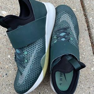 Nike Air Zoom Strong Shoes